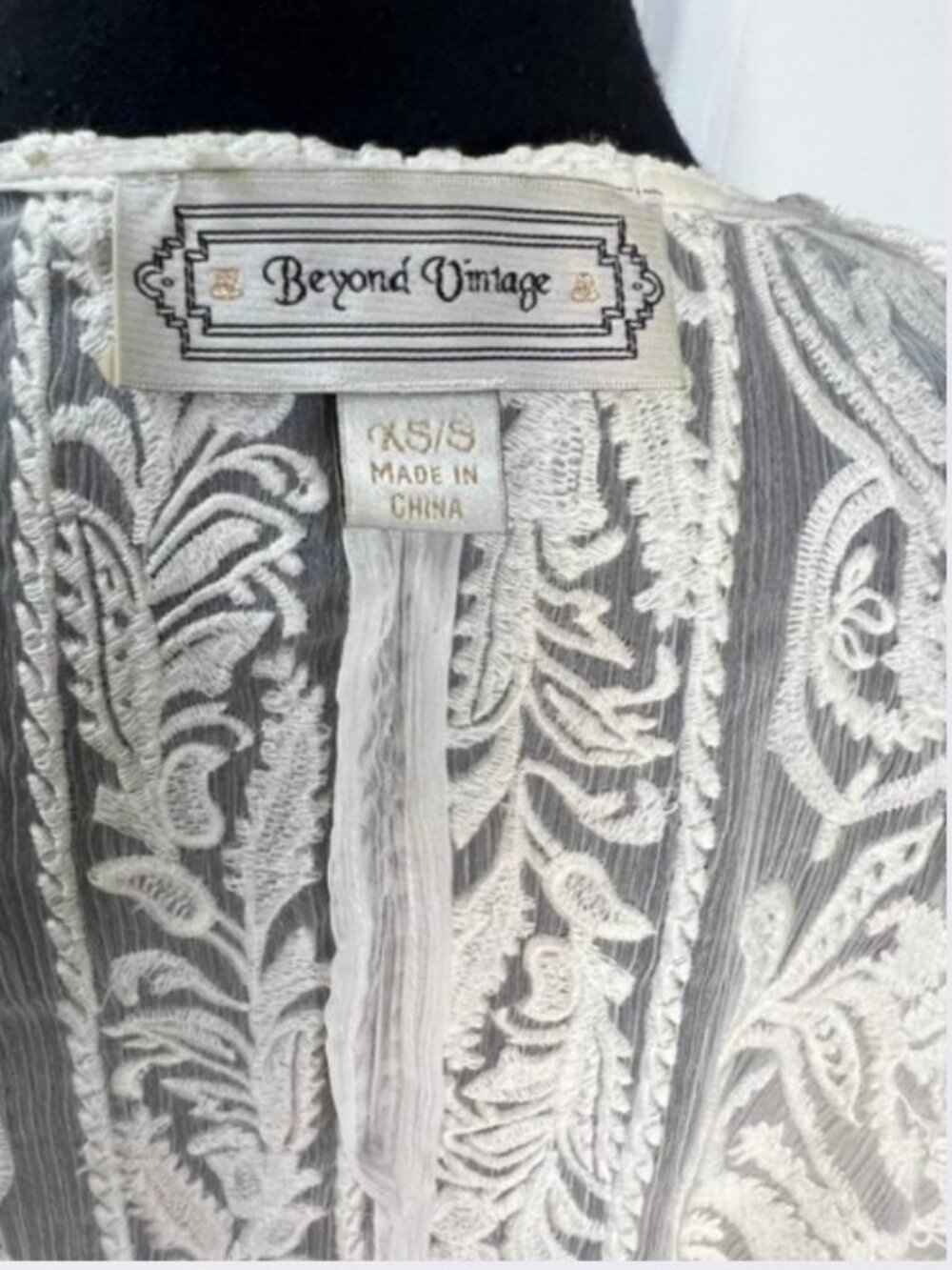 Anthropologie Beyond Vintage Embroidered Lace Kimono – Size XS/Small - Picture 8 of 12